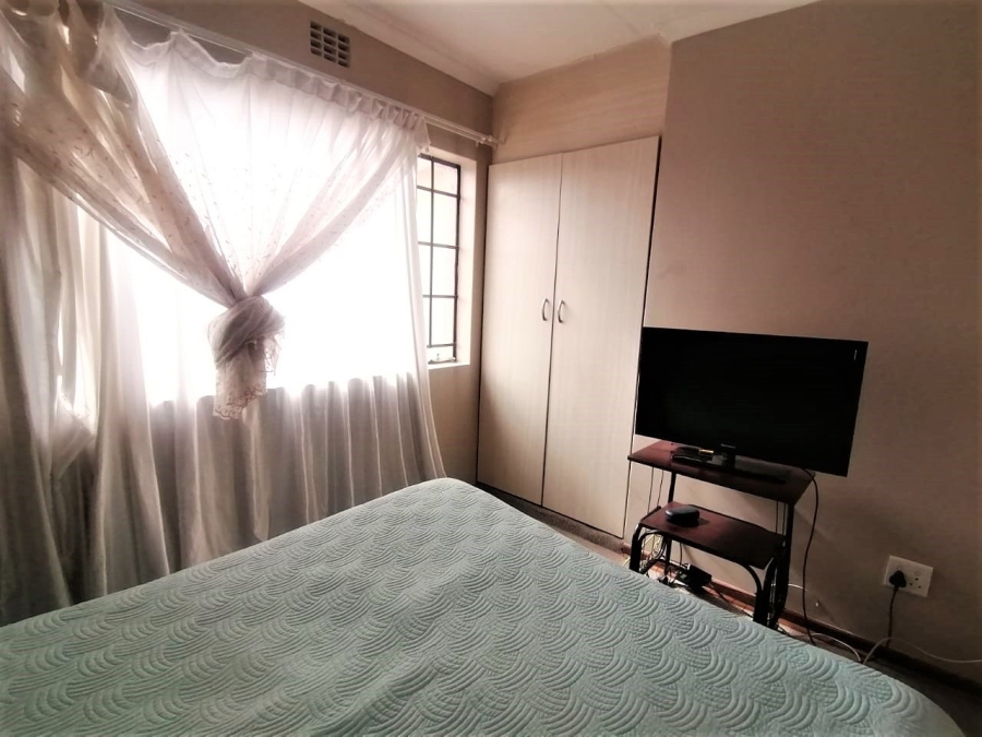 2 Bedroom Property for Sale in Hillside Free State